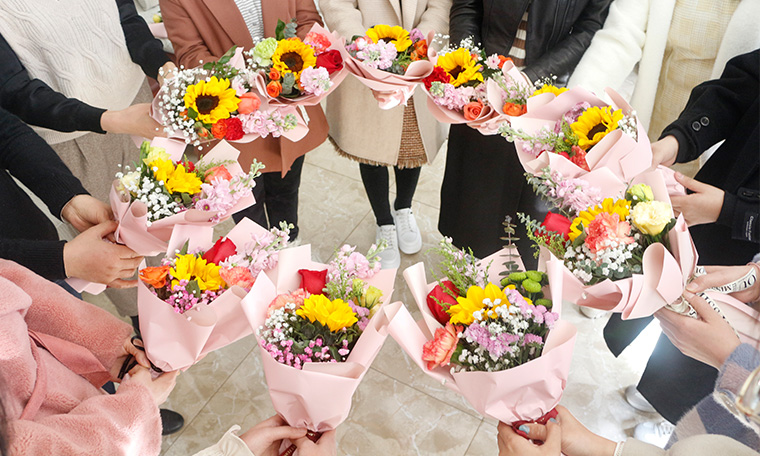 爱在三八节，情暖半边天 济南利来国际W66为女员工送上节日祝福